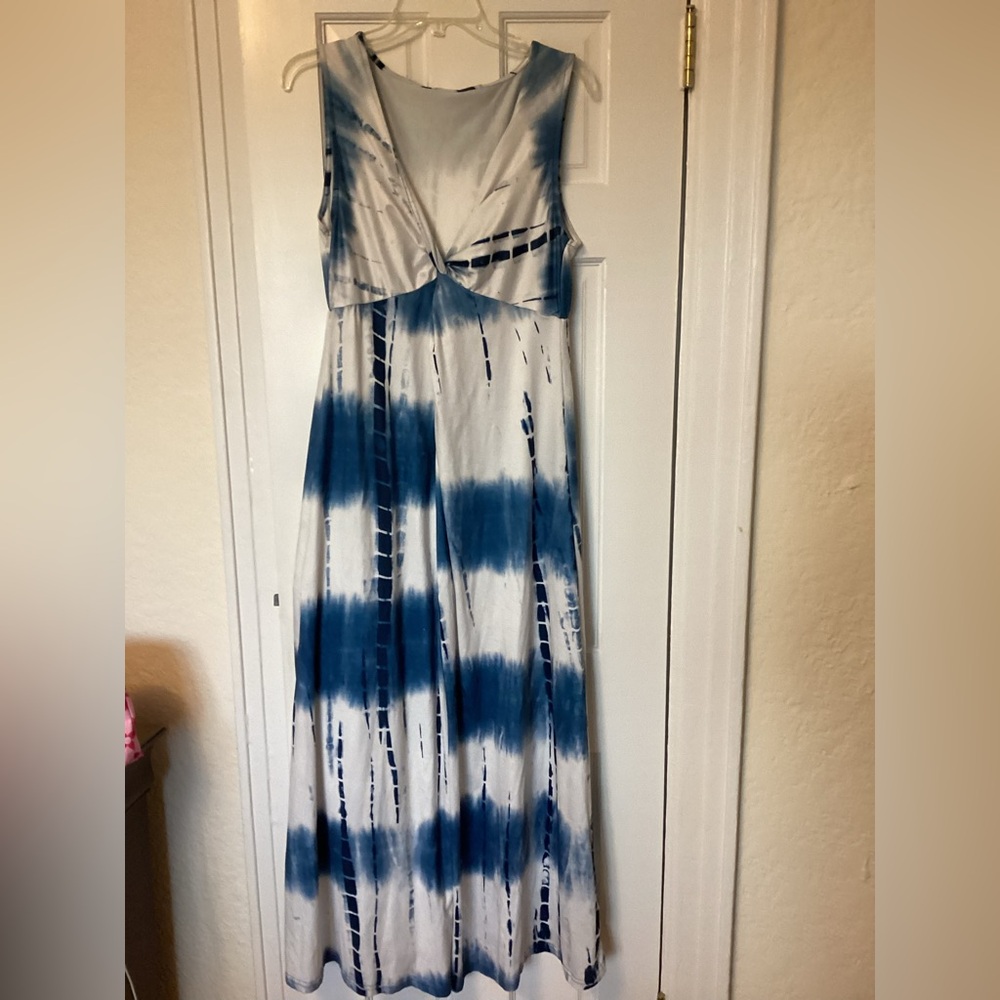 Cupshe Blue and White Tie-Dye Maxi Dress